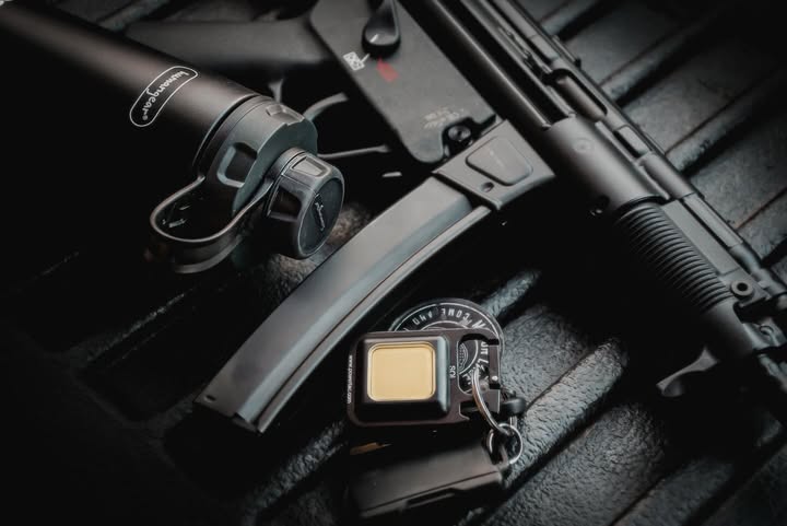 SOL- LED Rechargeable Keychain Light