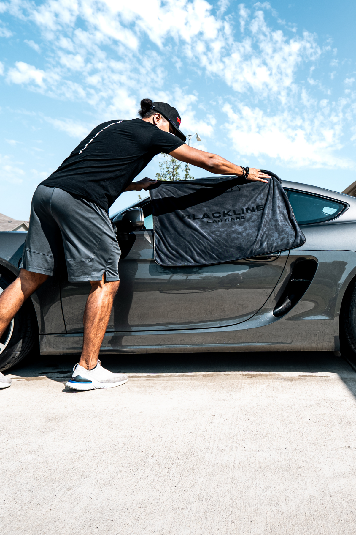 BLACKLINE SLIM TWISTED-LOOP DRYING TOWEL product image 6