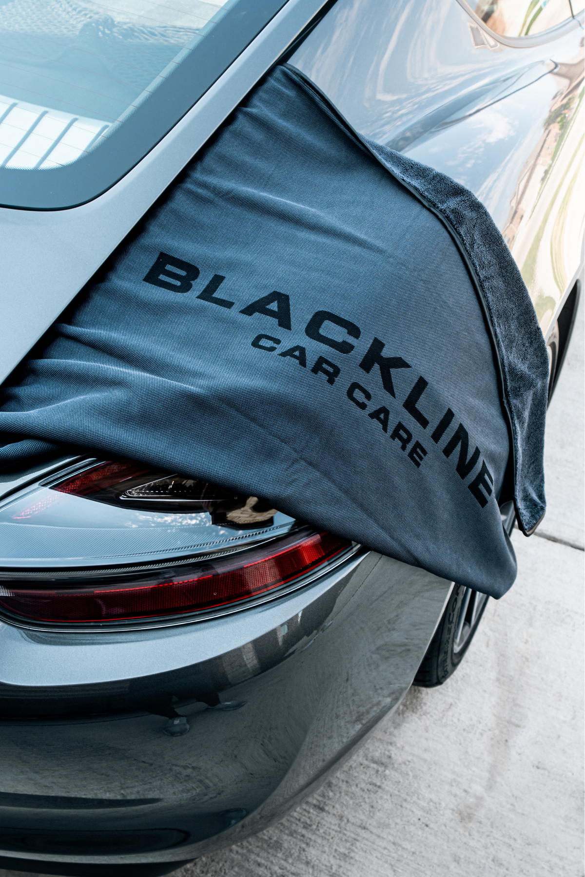 BLACKLINE SLIM TWISTED-LOOP DRYING TOWEL product image 7