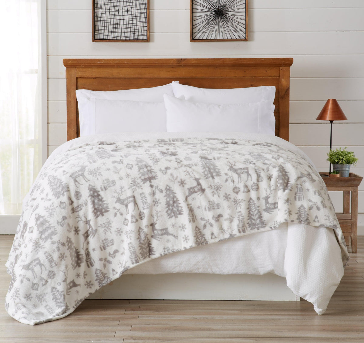 Pearl Collection Velvet Plush Throw Blanket