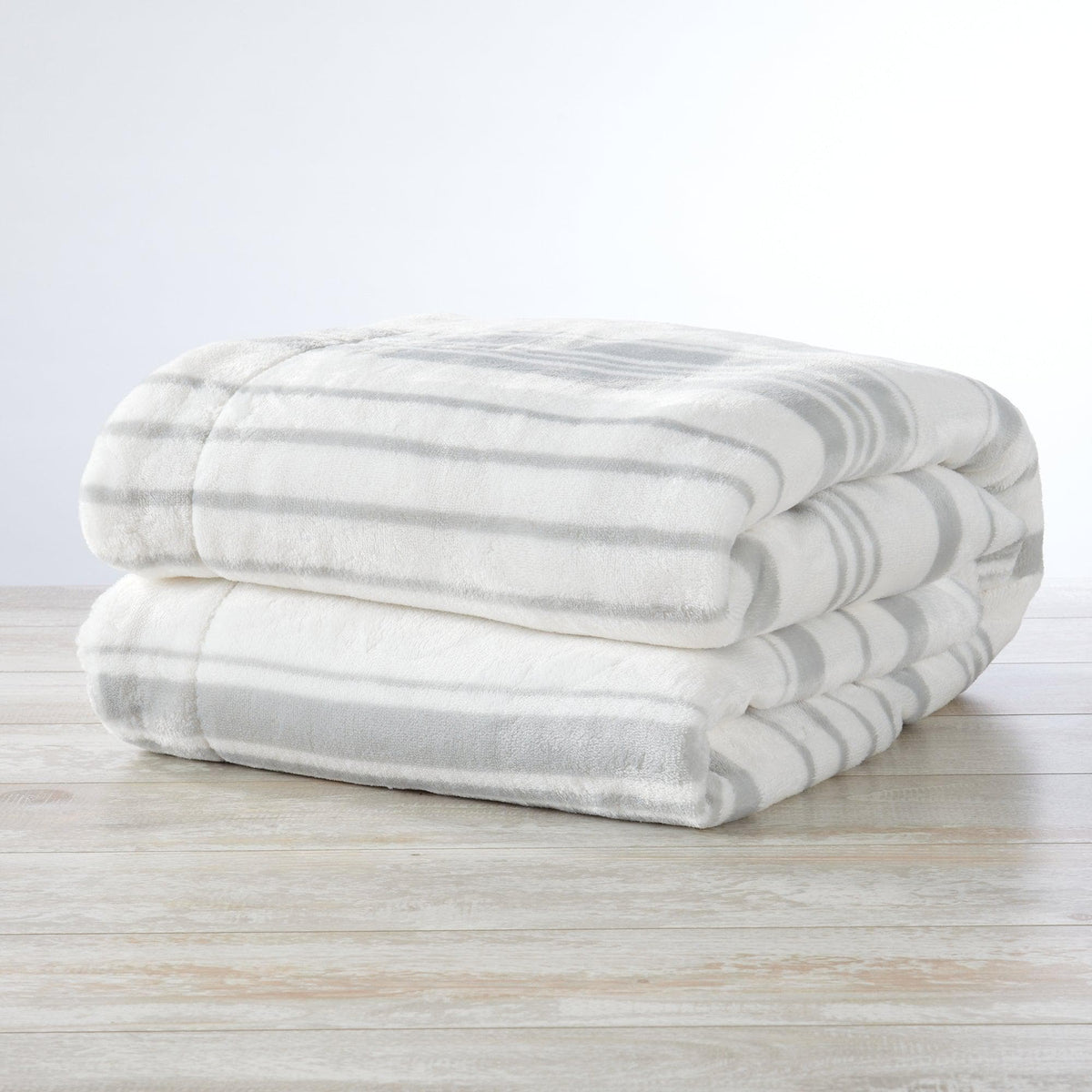 Velvet Plush Sherpa Luxury Bed Blanket - Kinsley Collection